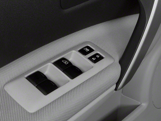 2013 Nissan Rogue SV