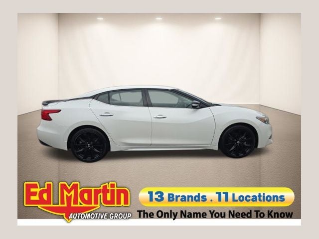 2017 Nissan Maxima SR