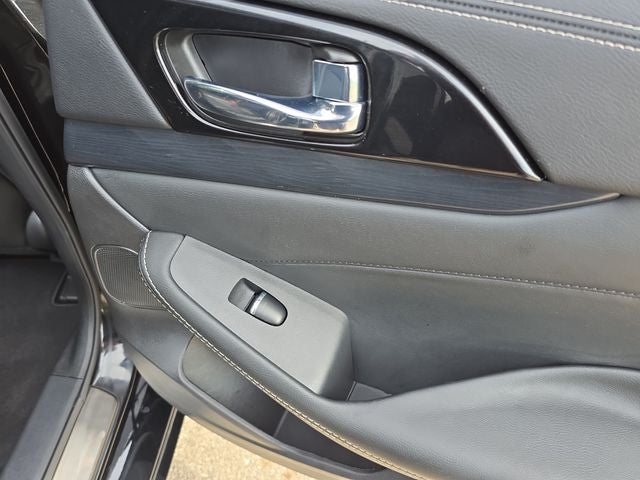 2023 Nissan Maxima Platinum