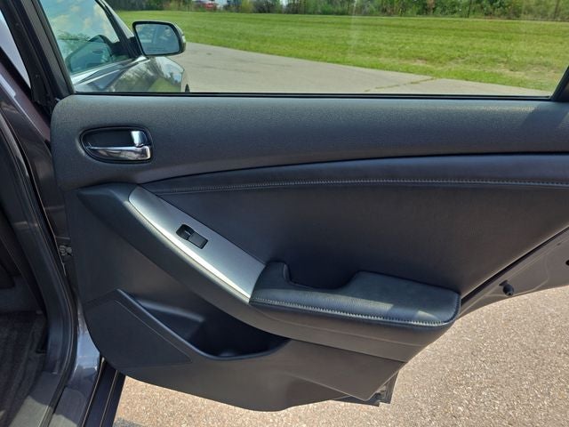 2011 Nissan Altima 3.5 SR