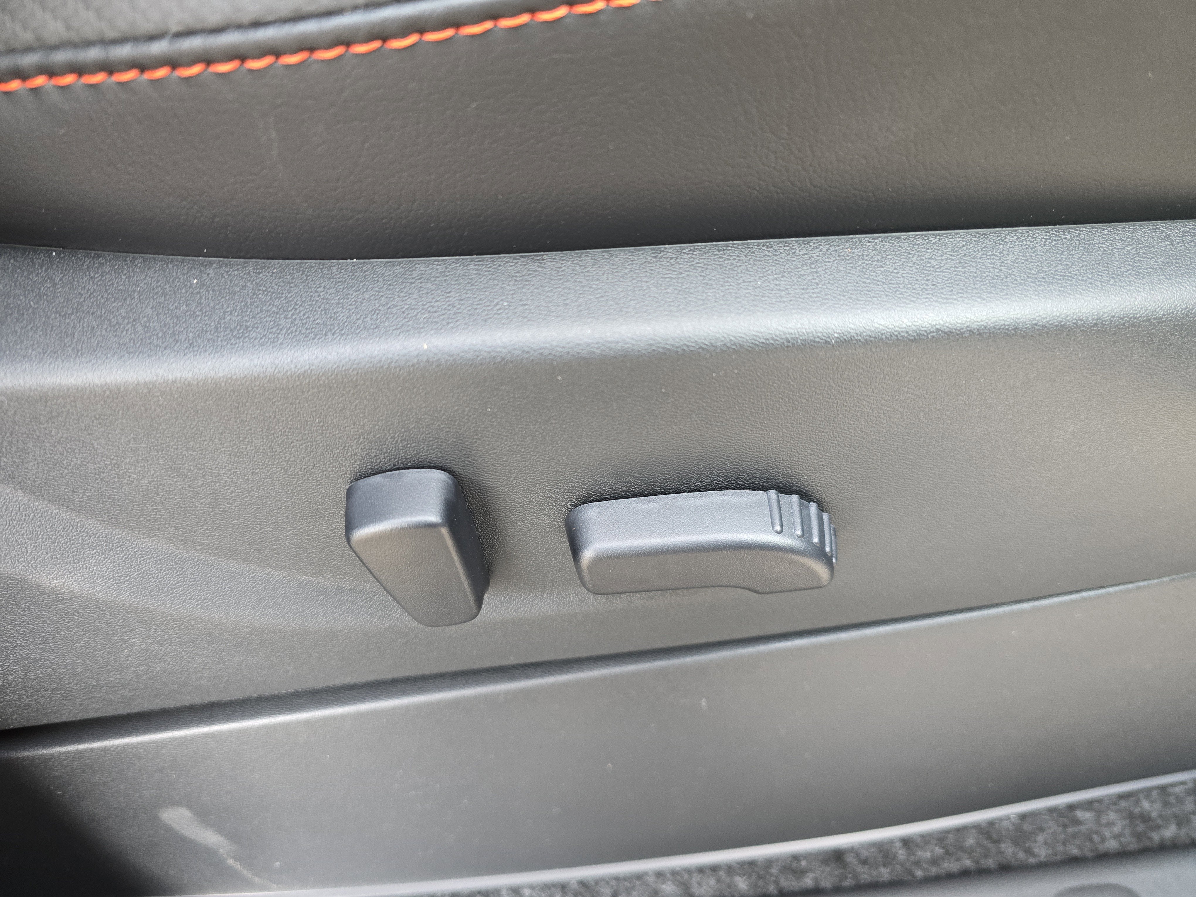 2026 Nissan Frontier PRO-4X with R Package