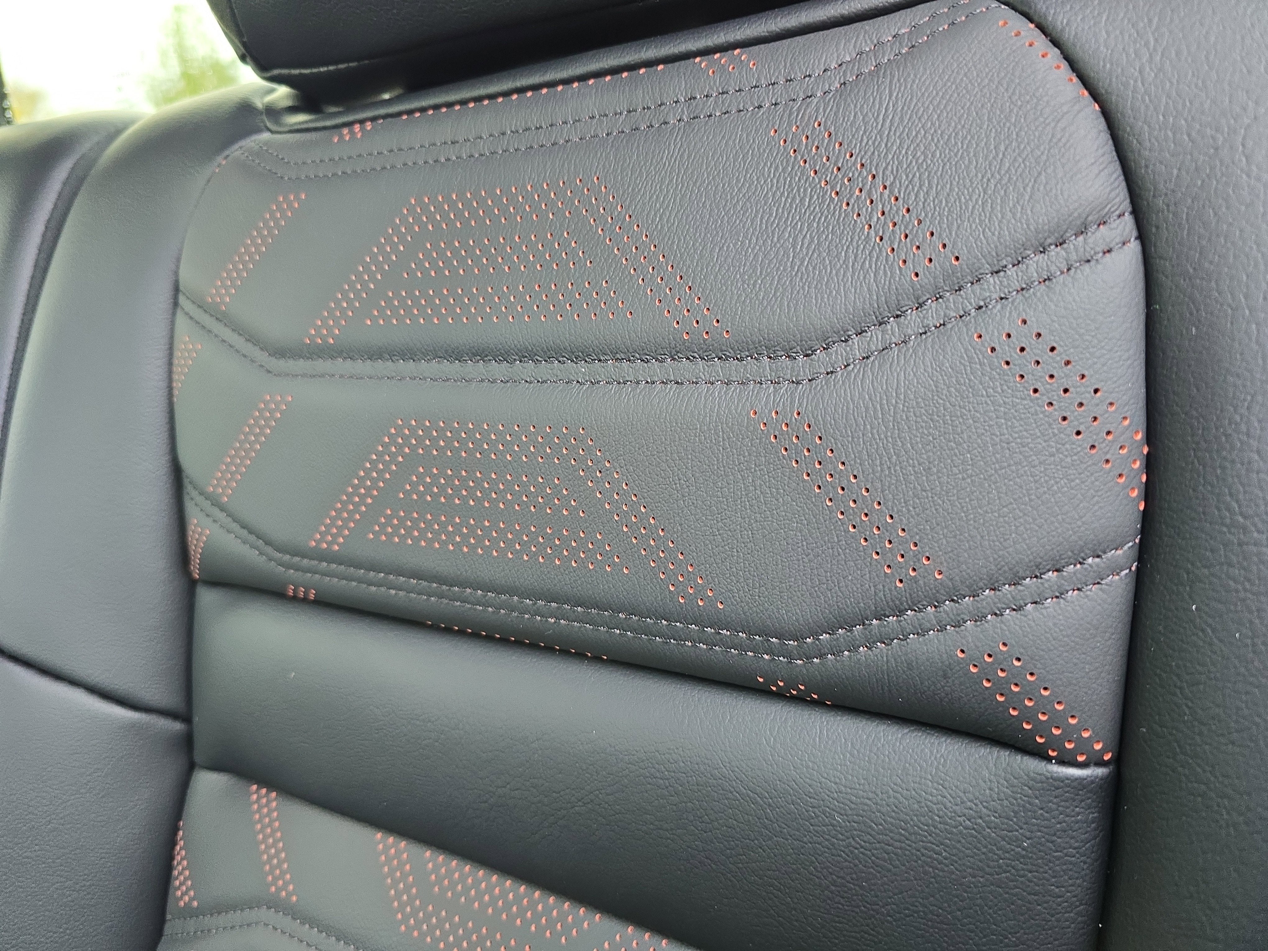 2026 Nissan Frontier PRO-4X with R Package