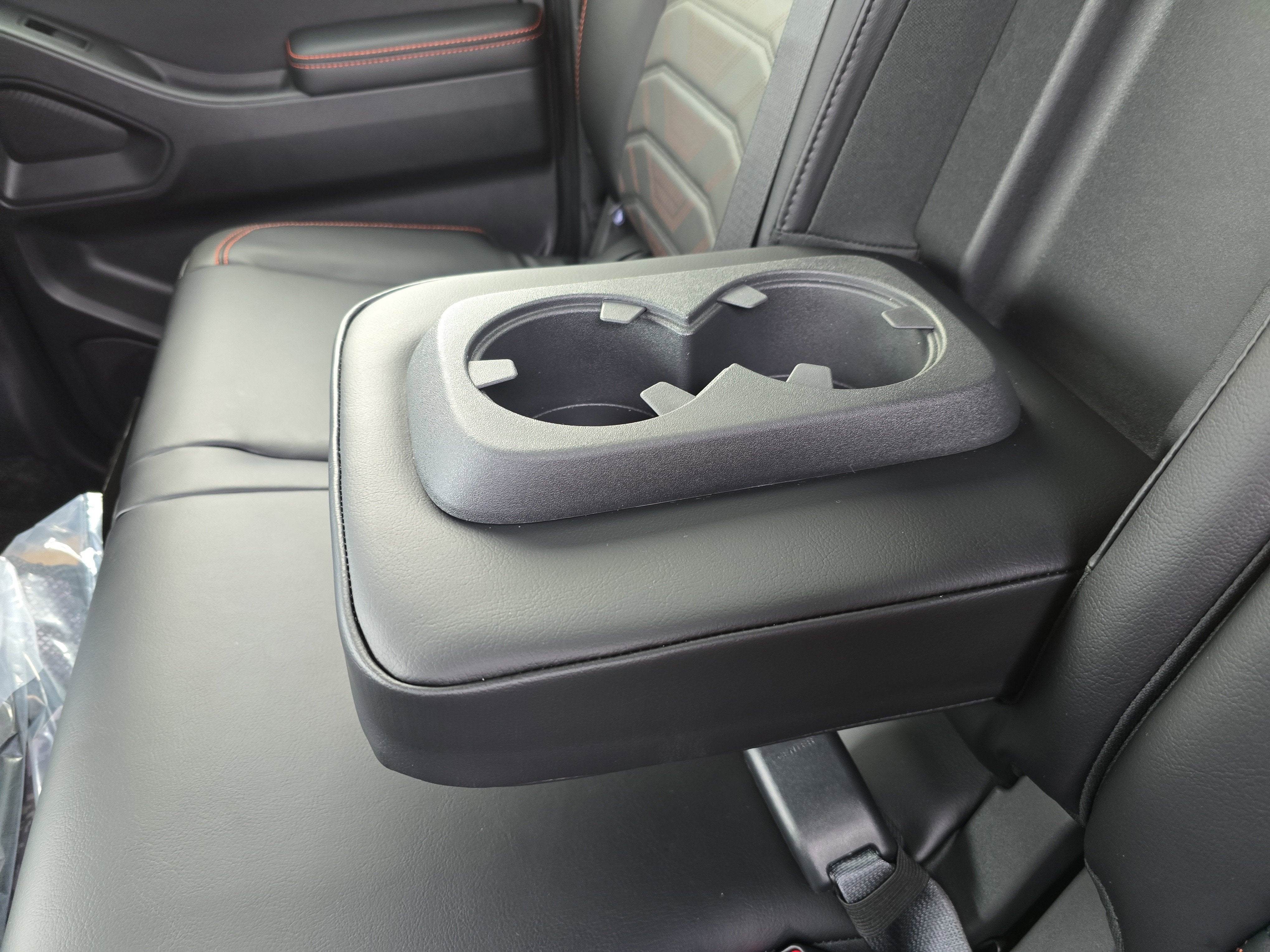 2026 Nissan Frontier PRO-4X with R Package