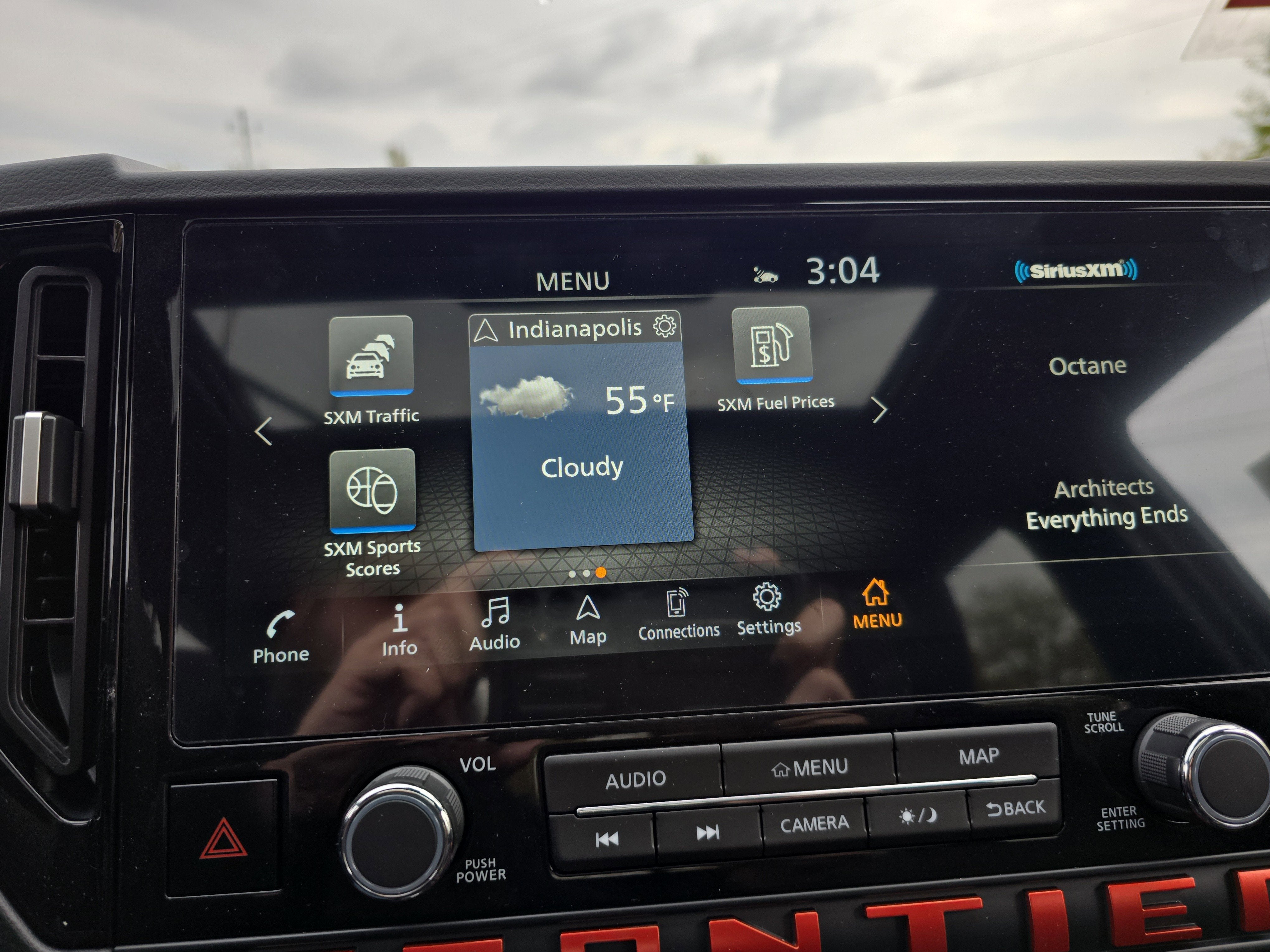 2026 Nissan Frontier PRO-4X with R Package