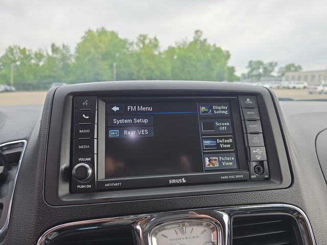 2014 Chrysler Town & Country Touring