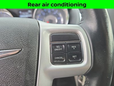 2014 Chrysler Town & Country Touring