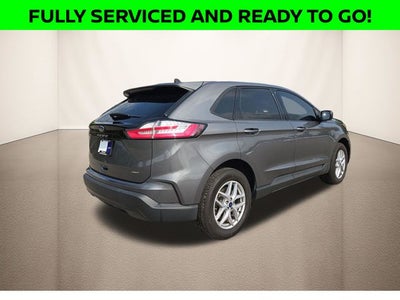 2022 Ford Edge SE