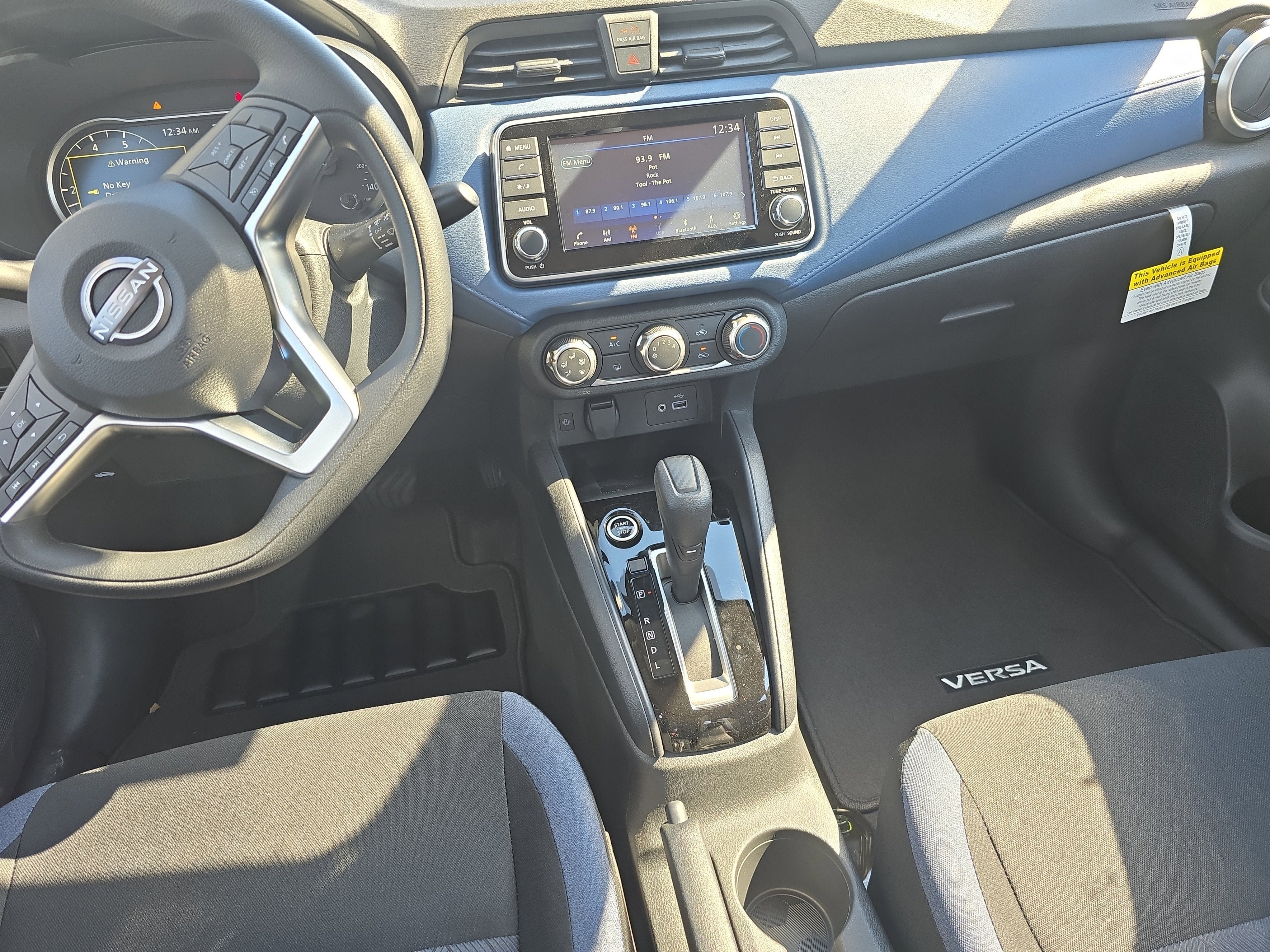 2025 Nissan Versa SV