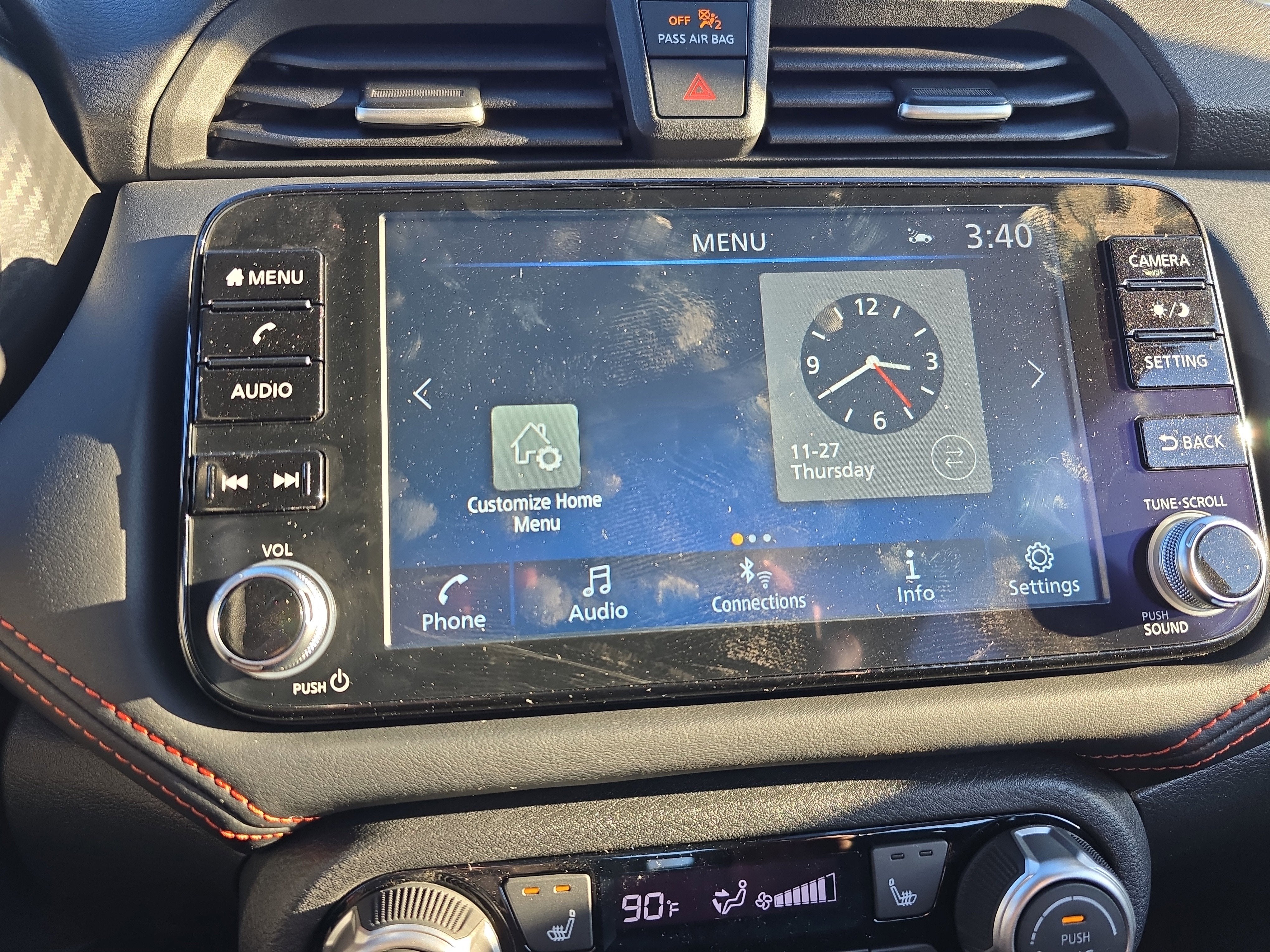 2025 Nissan Versa SR