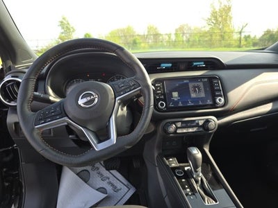 2023 Nissan Kicks SR