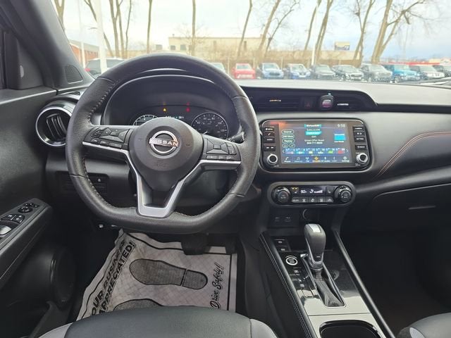 2024 Nissan Kicks SR