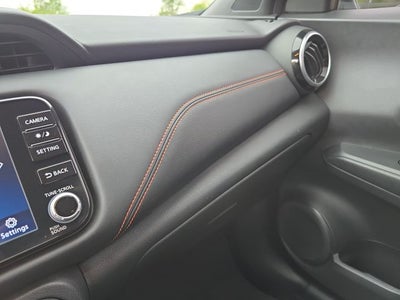 2022 Nissan Kicks SR