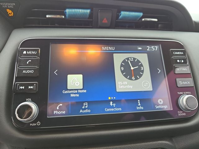 2022 Nissan Kicks SR