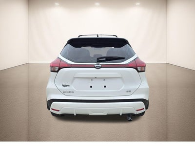 2022 Nissan Kicks SR