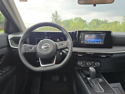 2025 Nissan Kicks S