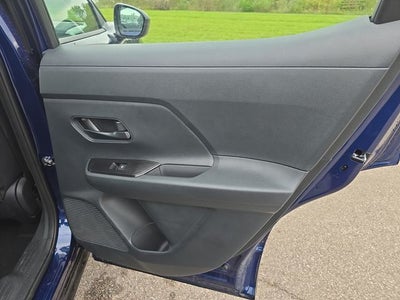2025 Nissan Kicks S