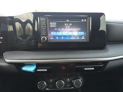 2025 Nissan Kicks S