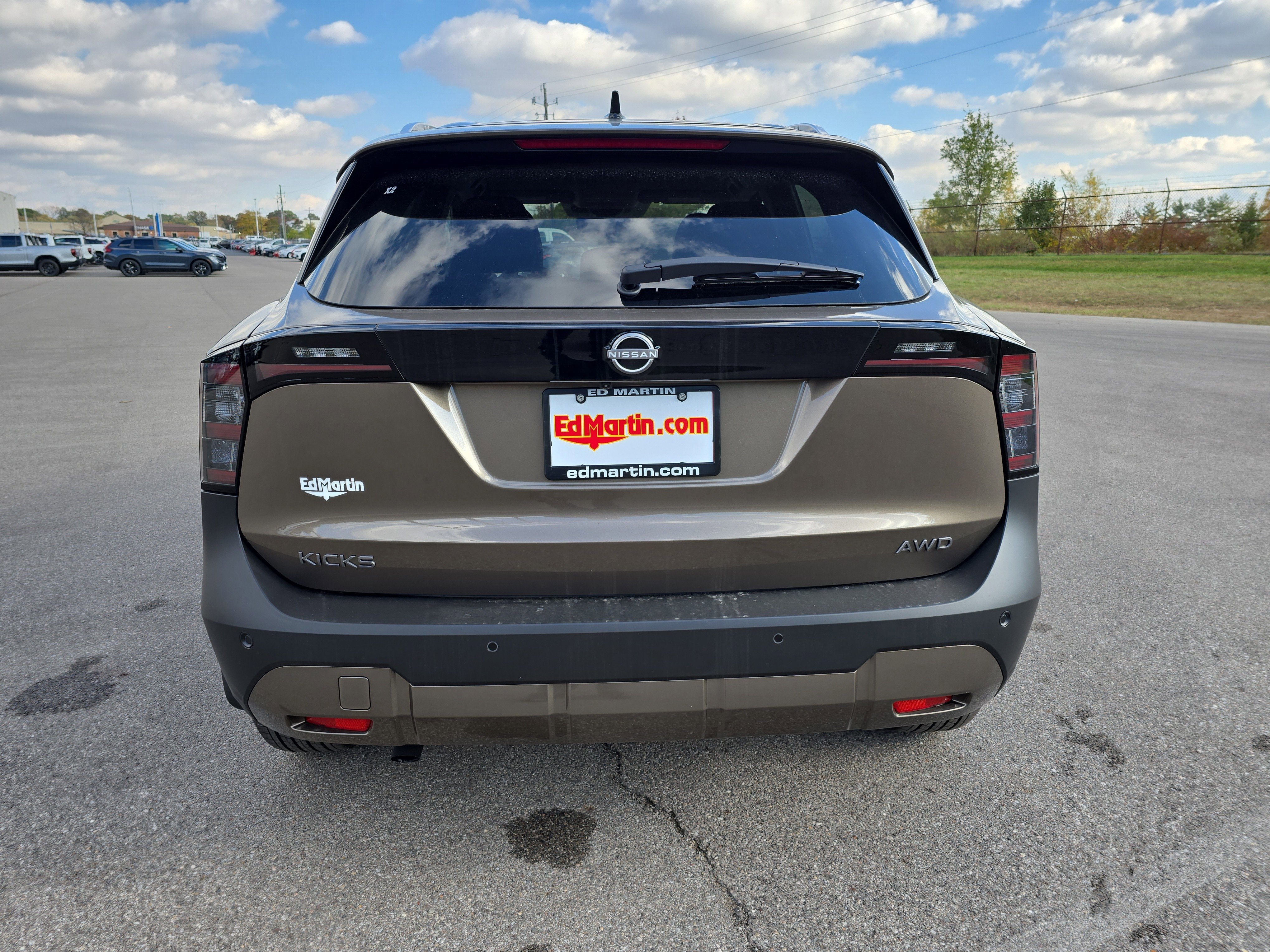 2026 Nissan Kicks SV