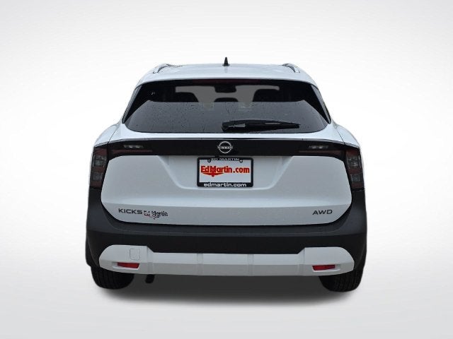 2027 Nissan Kicks SV