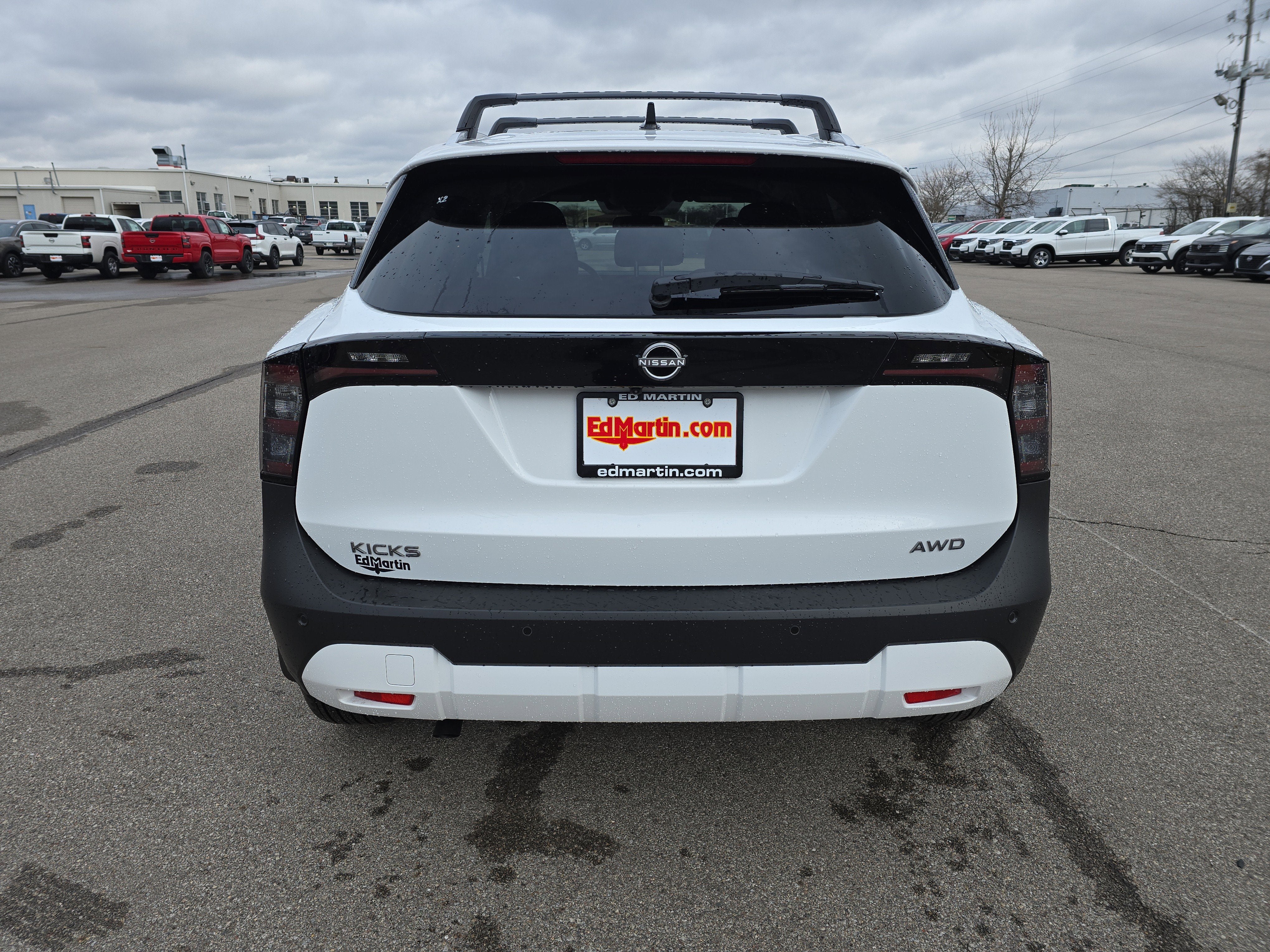 2026 Nissan Kicks SV