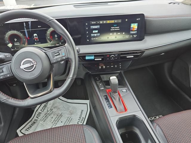 2025 Nissan Kicks SR