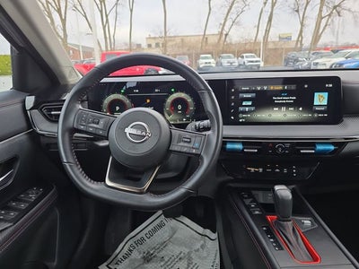 2025 Nissan Kicks SR