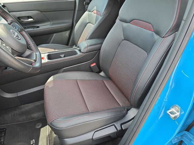 2025 Nissan Kicks SR PREMIUM