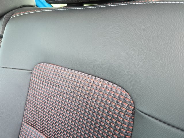 2025 Nissan Kicks SR PREMIUM