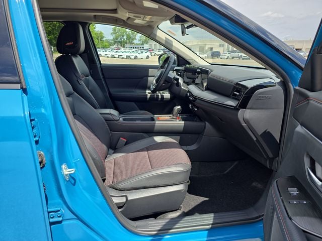 2025 Nissan Kicks SR PREMIUM