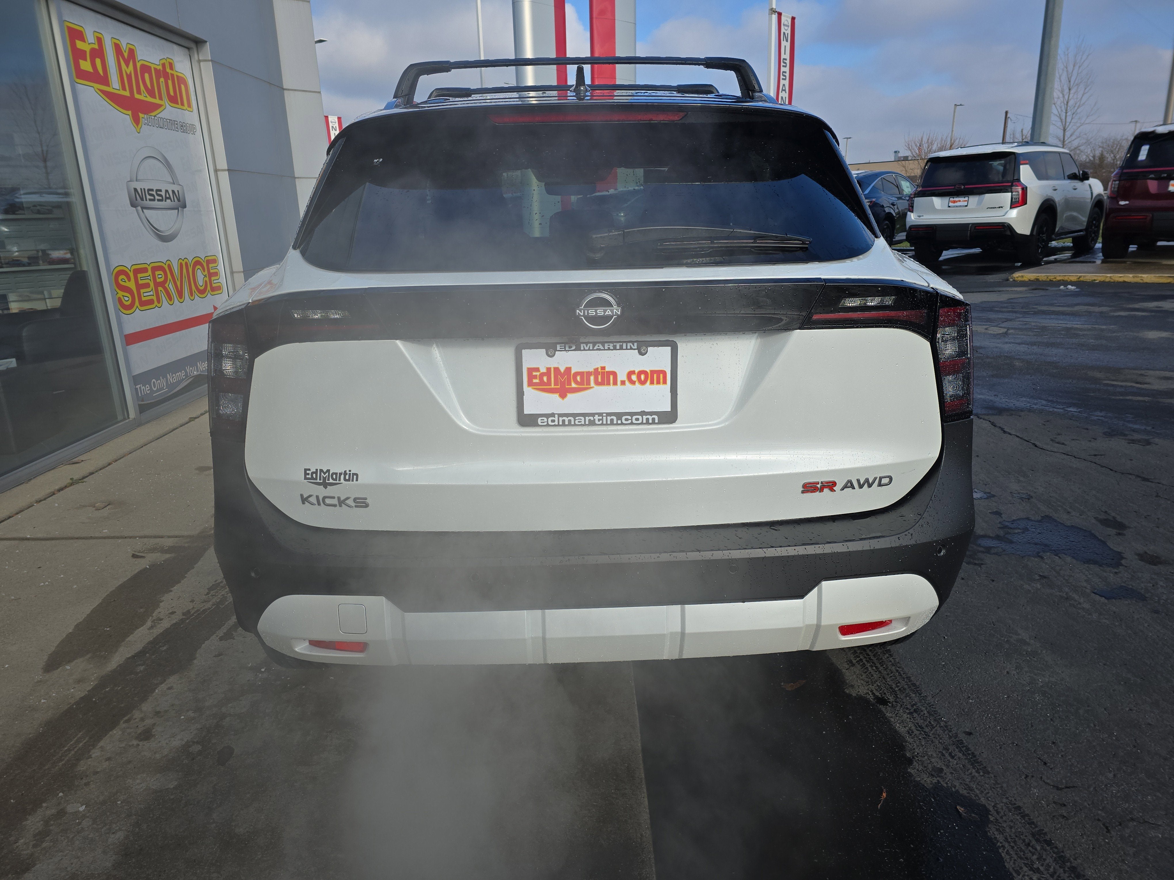 2026 Nissan Kicks SR