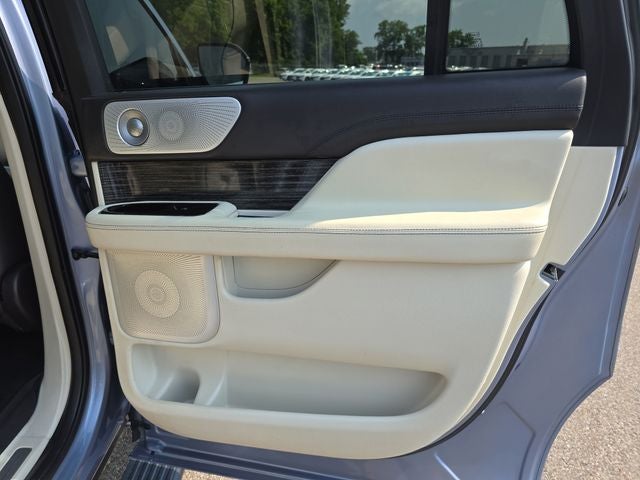 2021 Lincoln Navigator L Black Label