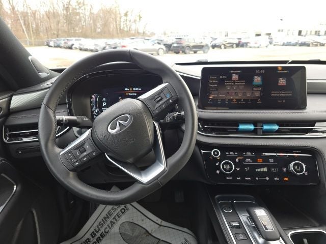 2025 INFINITI QX60 LUXE