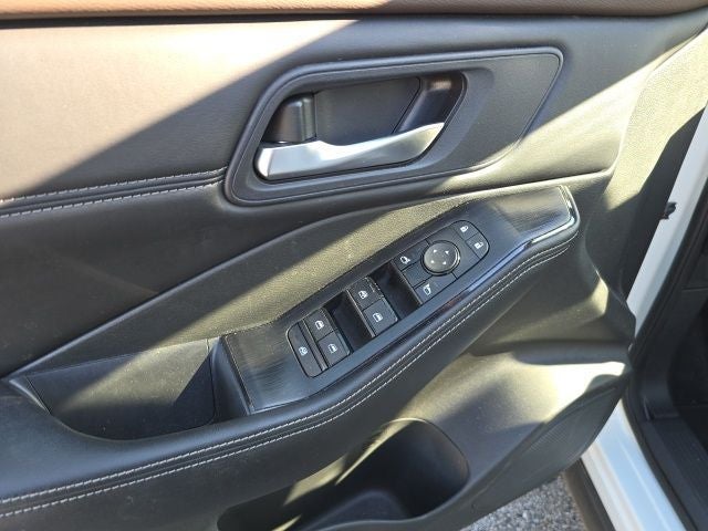 2023 Nissan Rogue SV PREMIUM