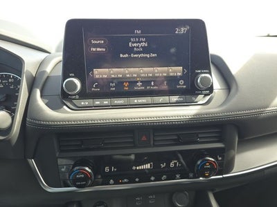 2026 Nissan Rogue SV