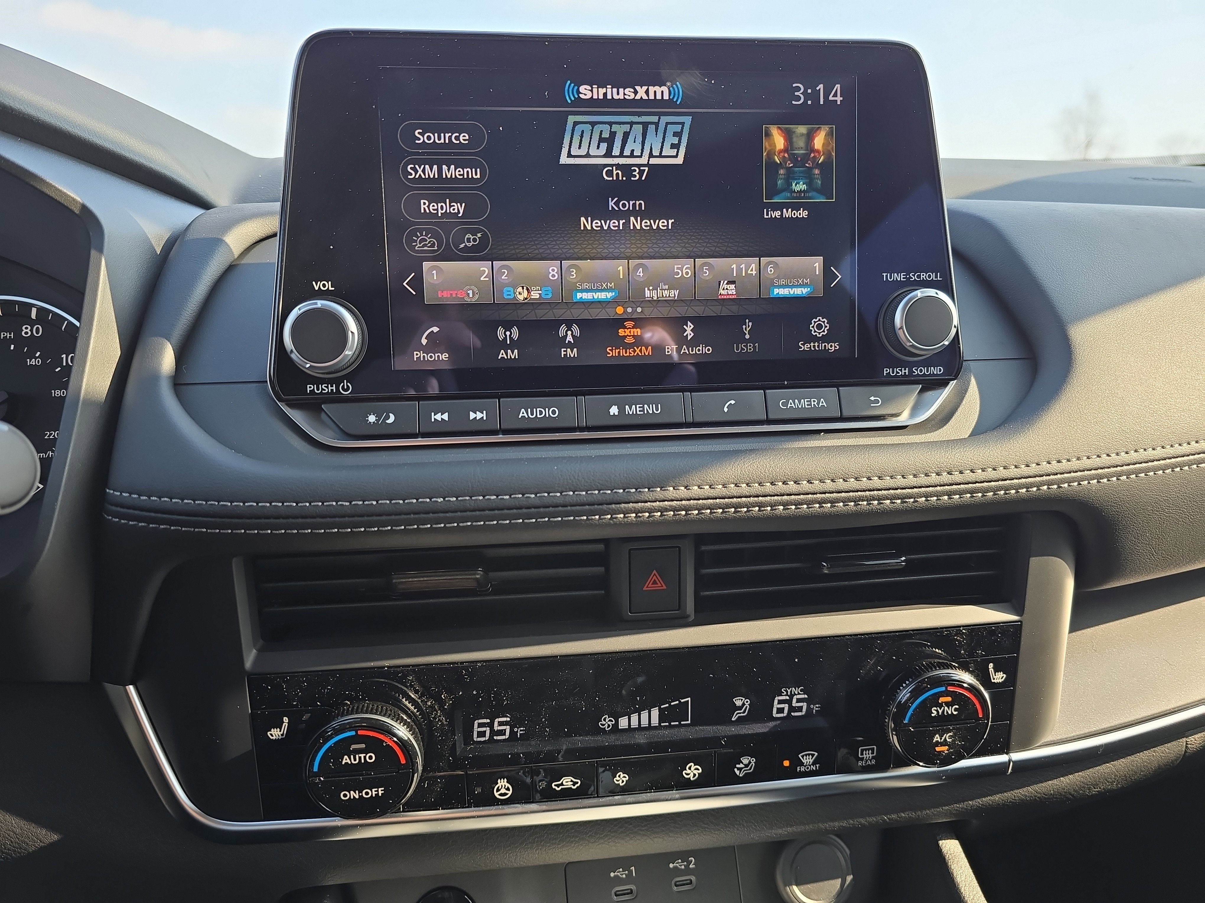 2026 Nissan Rogue Dark Armor