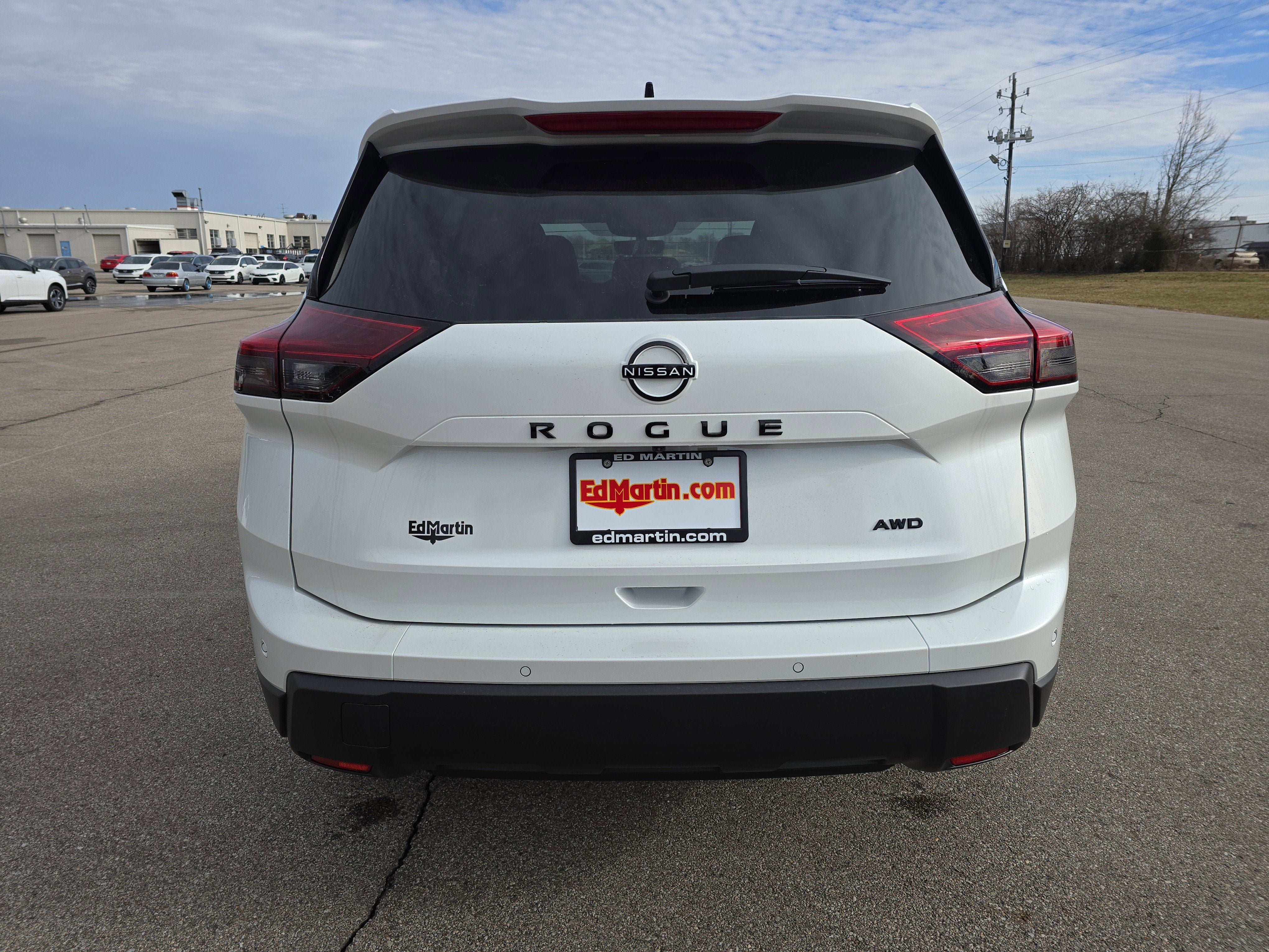 2026 Nissan Rogue Dark Armor