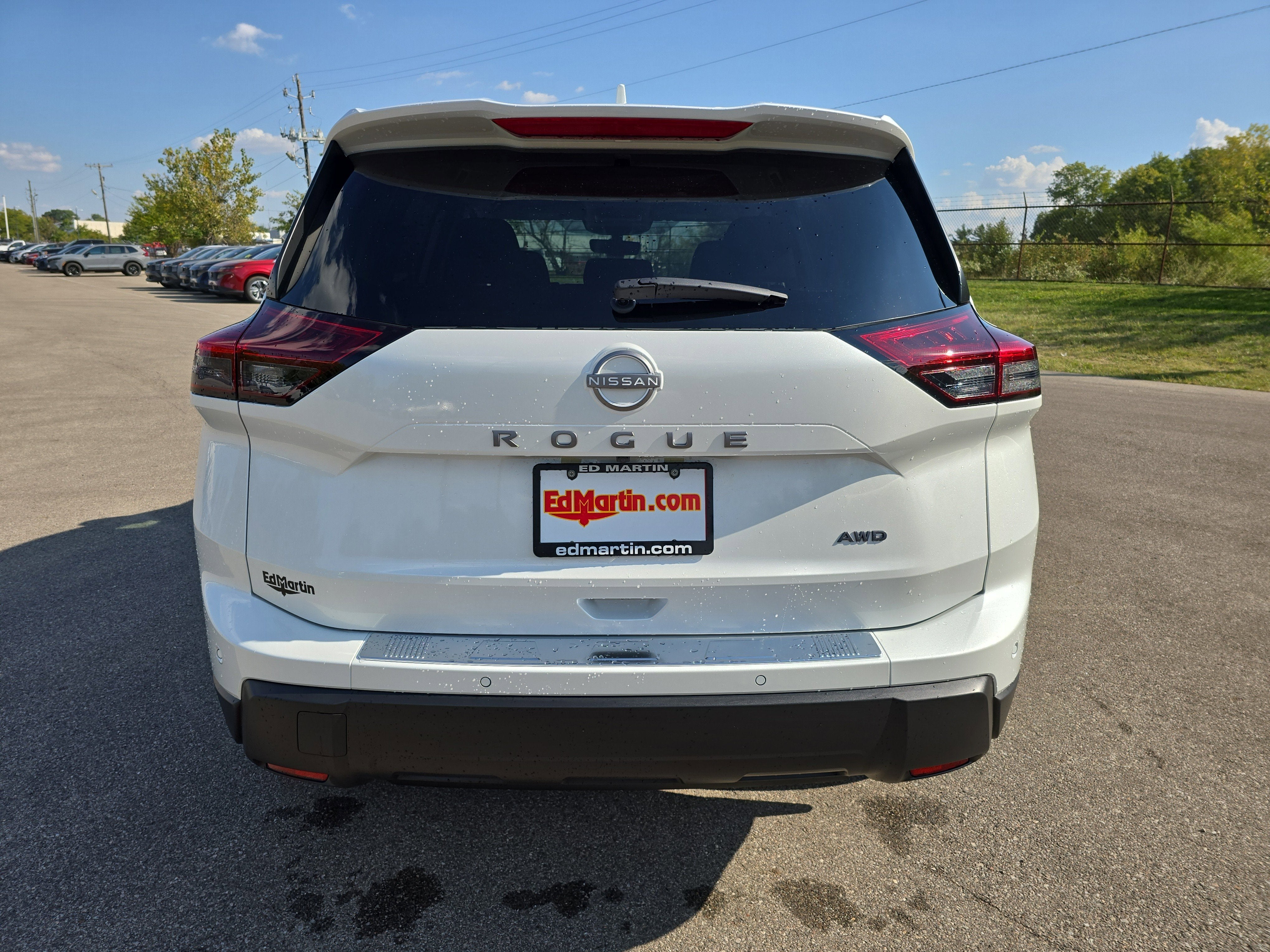 2026 Nissan Rogue SV