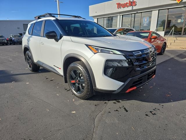 2025 Nissan Rogue Rock Creek