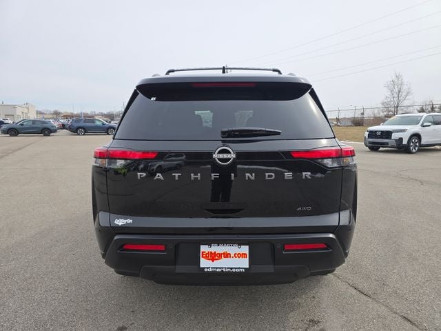 2026 Nissan Pathfinder SV
