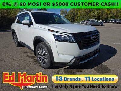 2025 Nissan Pathfinder SL