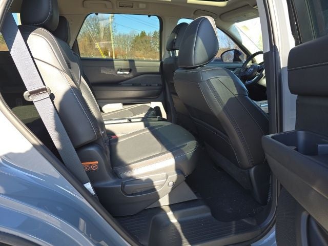 2023 Nissan Pathfinder SL PREMIUM