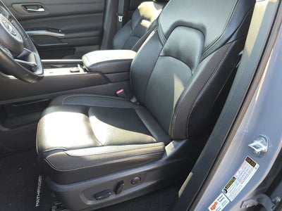 2023 Nissan Pathfinder SL PREMIUM