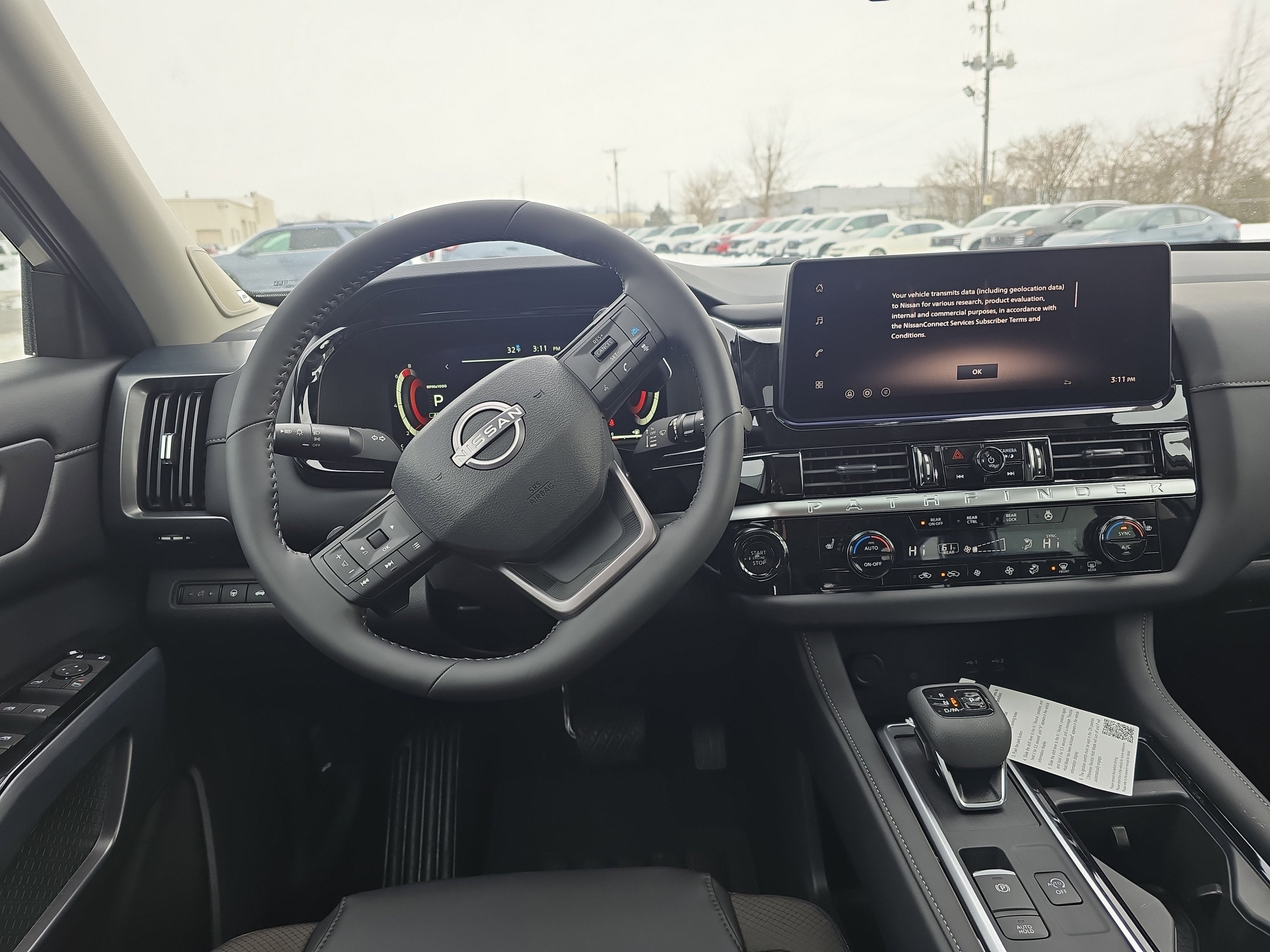 2026 Nissan Pathfinder SL