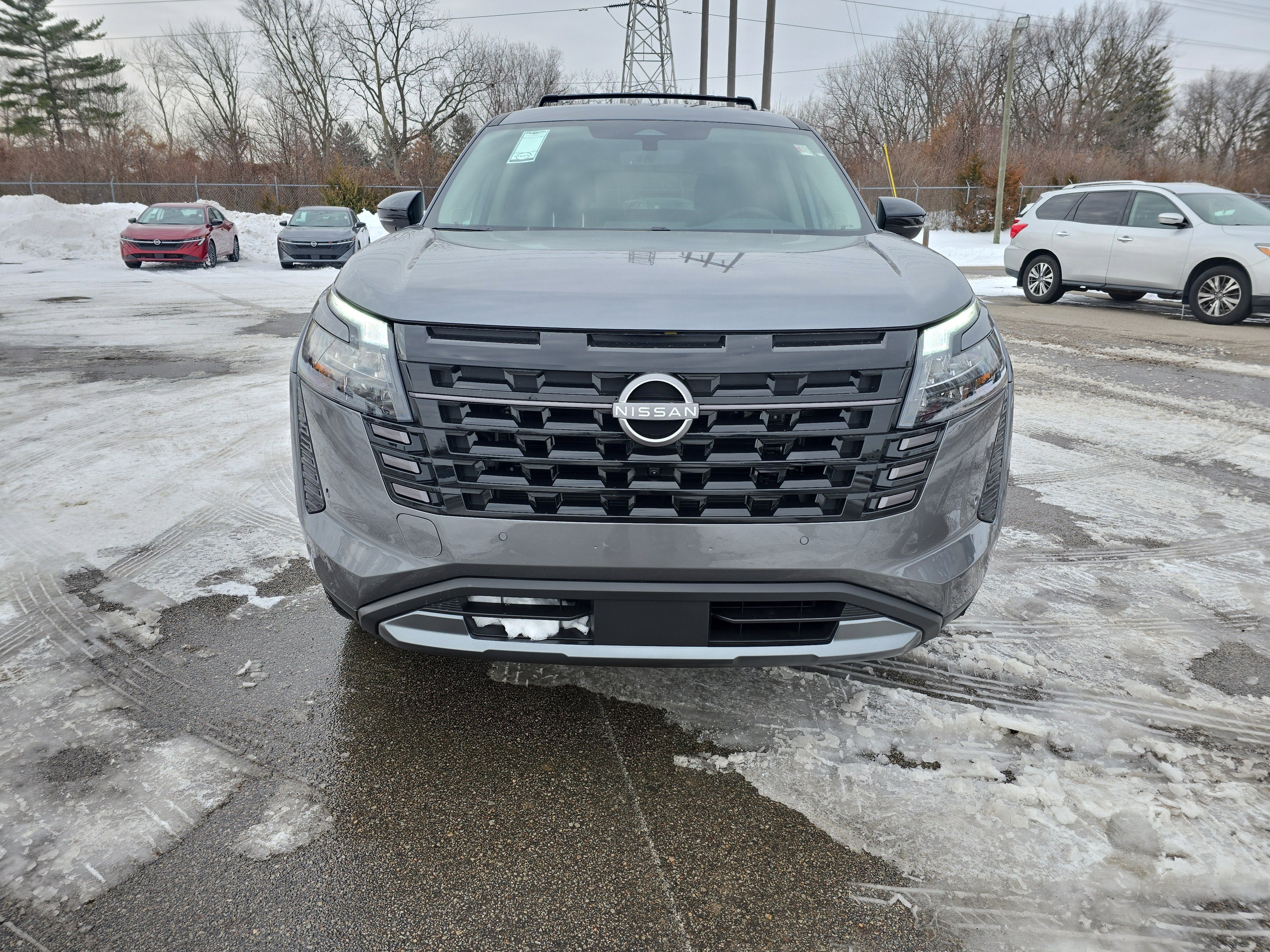 2026 Nissan Pathfinder SL