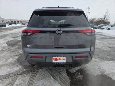 2026 Nissan Pathfinder SL