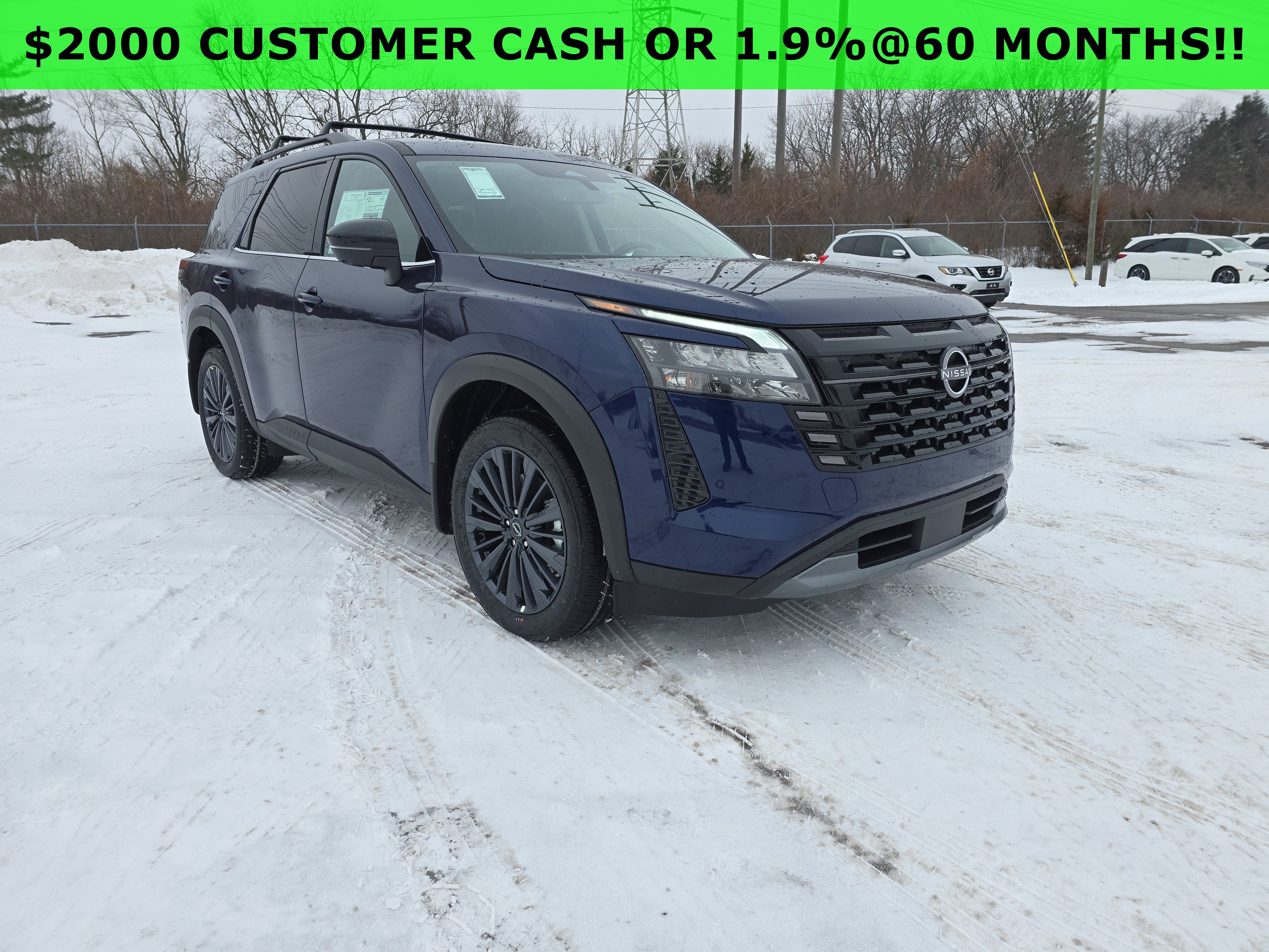 2026 Nissan Pathfinder SL