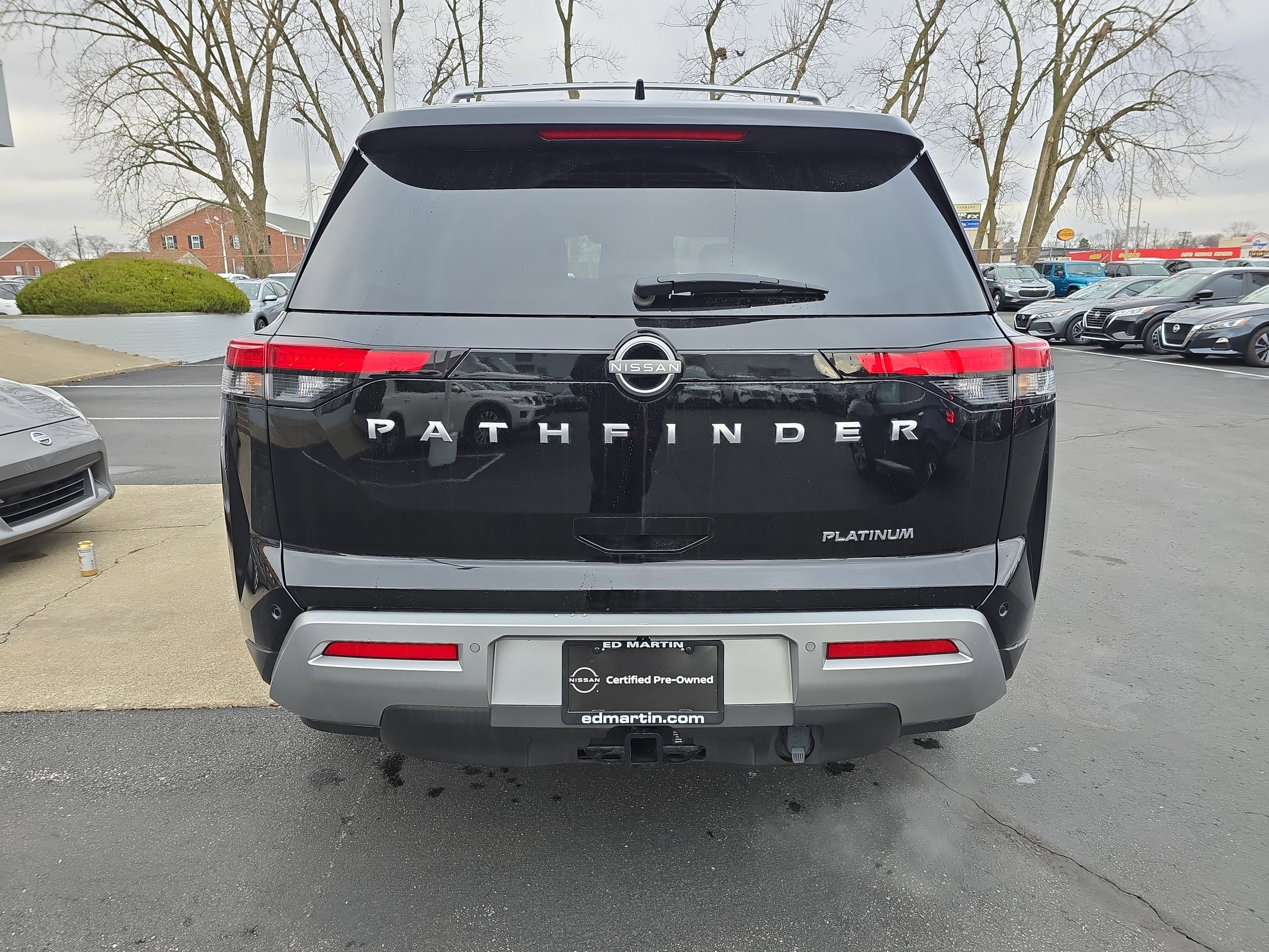 2024 Nissan Pathfinder Platinum