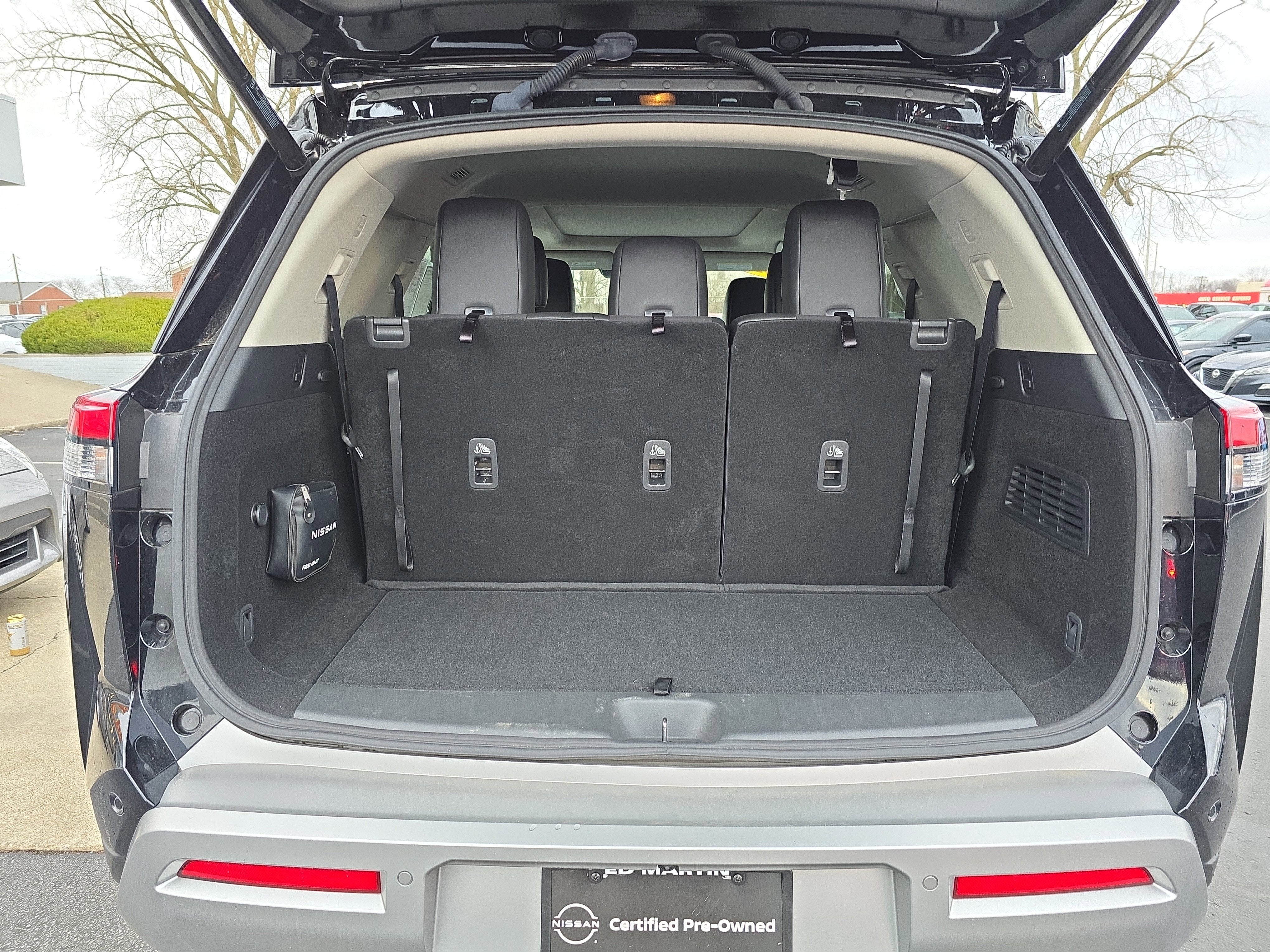 2024 Nissan Pathfinder Platinum