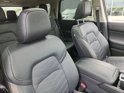 2024 Nissan Pathfinder Platinum