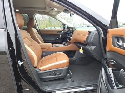 2026 Nissan Pathfinder Platinum